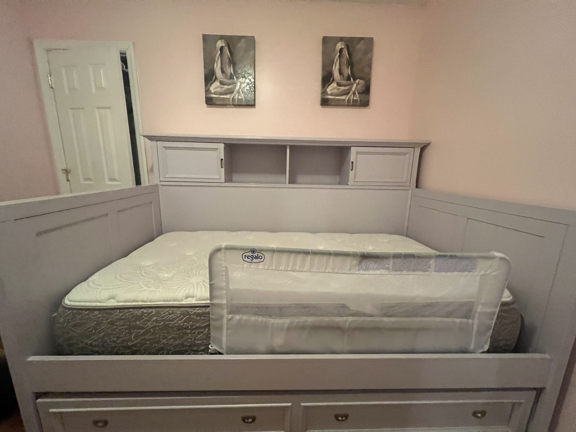 Twin bed set mattress included