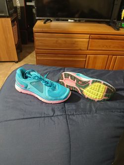 Nike women 8