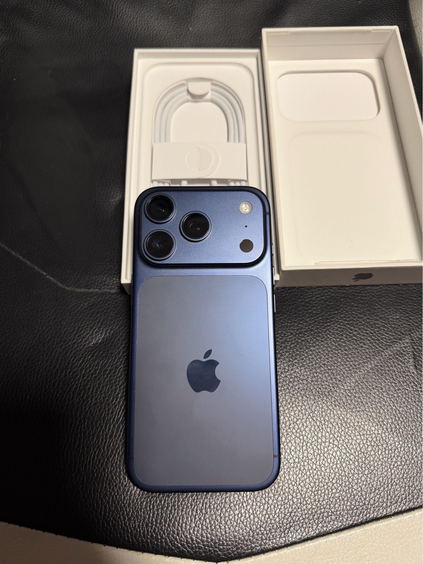 iPhone 17 Pro 256gb 100% Battery Unlocked