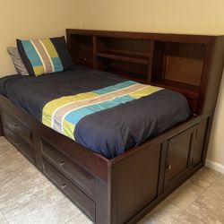 Twin Bed With Trundle