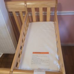 Wooden Baby Crib & Mattres Baby Crib