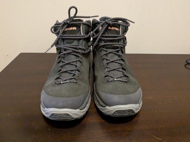 Lowa Hiking boots (Women's 8)- excellent condition 