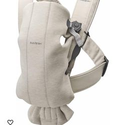 Baby Bjorn Carrier Mini