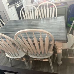 Table And 6 Chairs With Leaf To Make It Bigger 