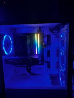 Gaming Pc + Keyboard, mouse