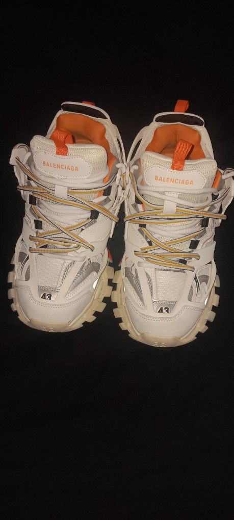 Balenciaga Tracks