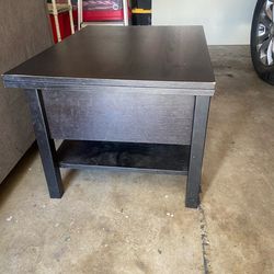 Coffee Table w/Storage