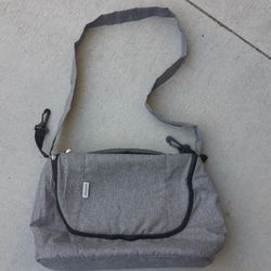 -PLANT VINE STAND 
-BABY BATH TUB 
-MOUNTAIN BIKE EXCELLENT CONDITION -BABY WALKER 
-BABY BAG 
-BABY AND TODDLER CLOTHES 
-BASSINET WITH EXTRA NEW SHE