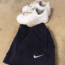 NIKE AF1  & NIKE SWEAT PANTS 