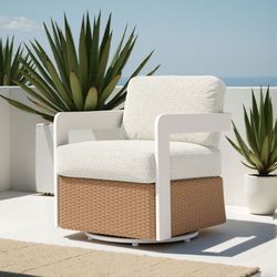 Gelo White & Brown Outdoor Swivel Chair