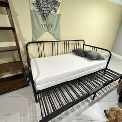 Day Bed 