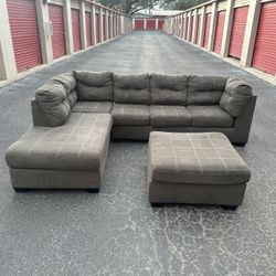 Super Nice Gray Sectional Couch With Ottoman 🔥🔥