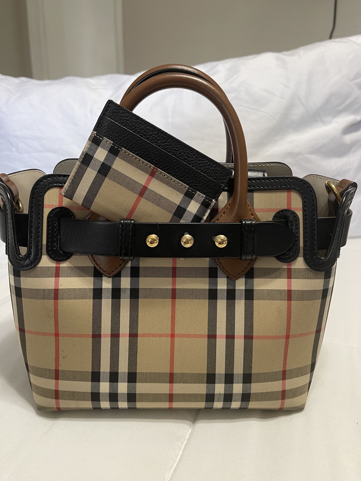 Burberry Purse And Wallet