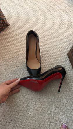 Red sole shoes * not name brand*