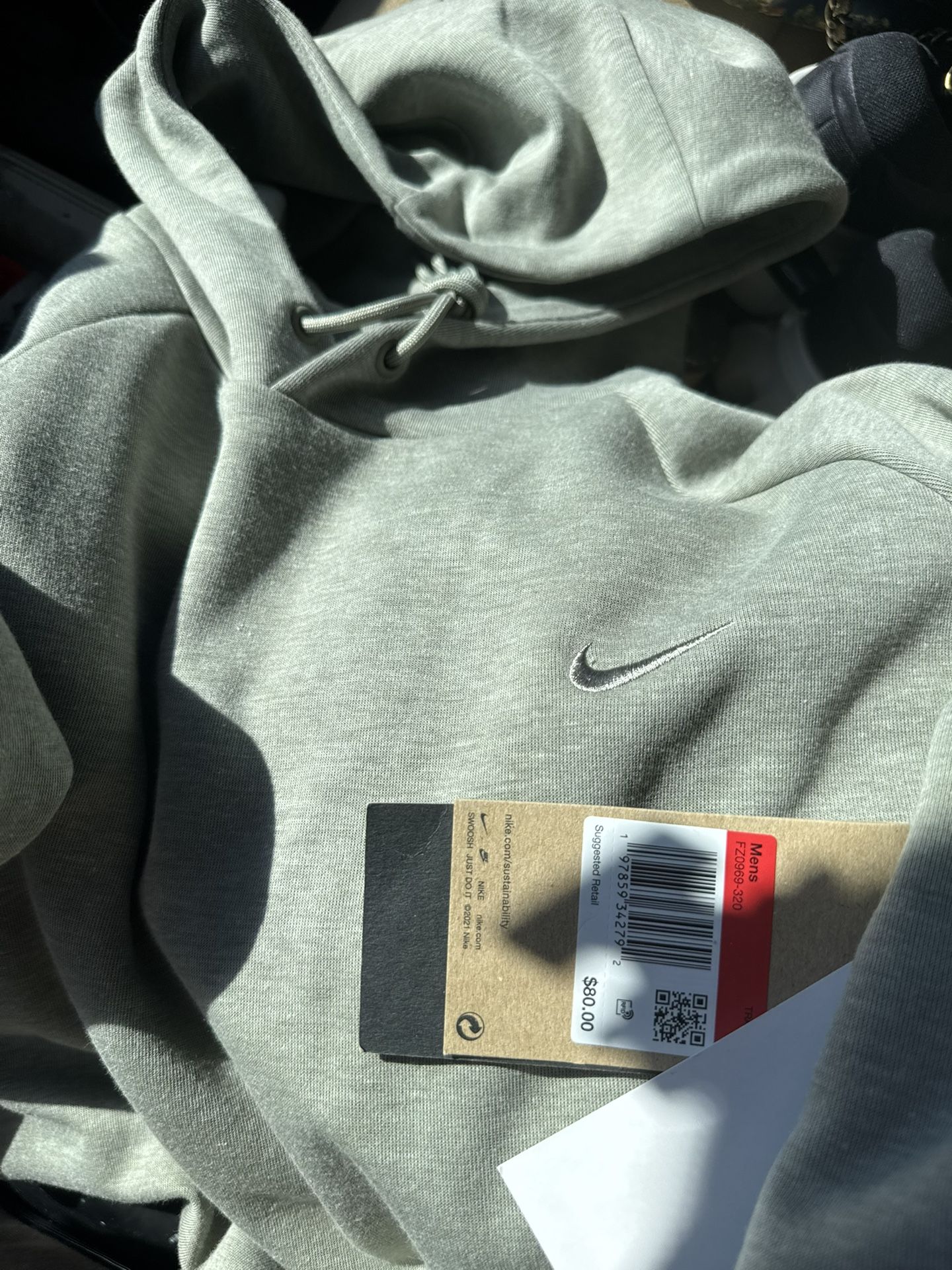 Large Nike Hoodies 