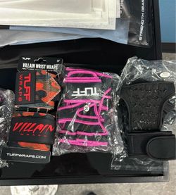 Lifting straps and gloves