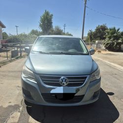 Volkswagen  Routan Sel