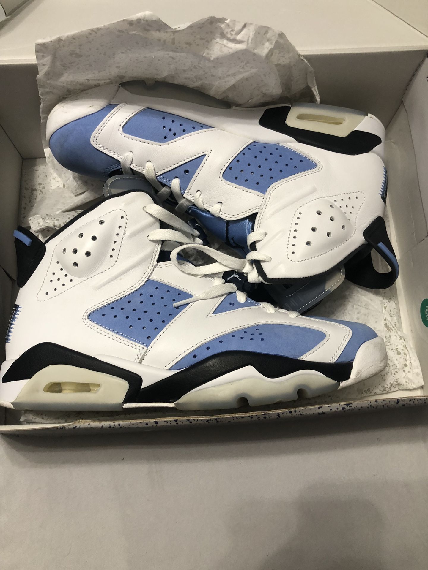Air Jordan 6 Retro UNC - Size 8 (men's)