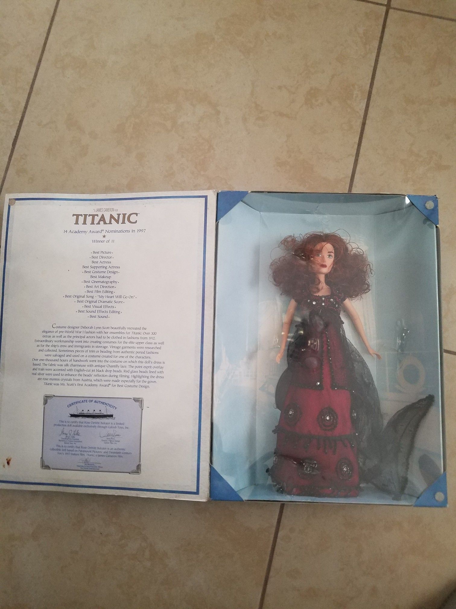 Franklin Mint TITANIC Rose Doll w/ Trunk Outfits & Many Extras! for Sale in  San Diego, CA - OfferUp