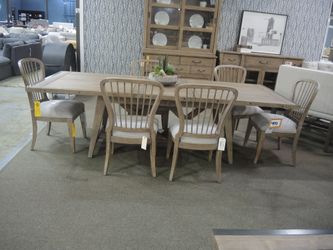 Kincaid Urban Rectangular Trestle Dining Table - Weathered Gray-Wash Oak