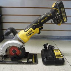 DeWALT DCS571B 20V Max 4-1/2In Cordless Circular Saw