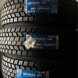 225/70/19.5 Sailun - 55,000 mile tire