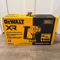 DeWalt DCN681D1 20V MAX VR 18-Gauge Cordless Stapler Kit Battery Charger Bag NEW