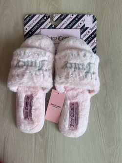 Juicy Couture Slippers