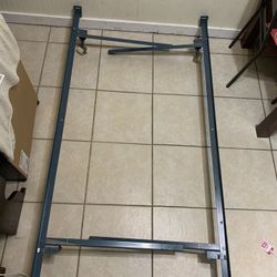 Heavy Duty Metal Bed Frame (Full Size )