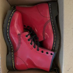 DR. MARTENS  WOMEN SHOES 