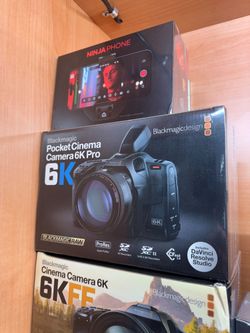 Blackmagic Design Pocket Cinema Camera 6K Pro (Canon EF)