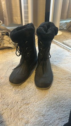 Snow Boots Size:8