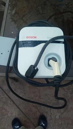 Bosch car charger  power Max