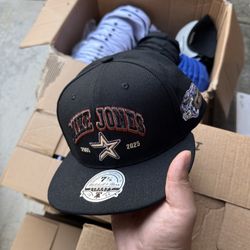 Mike Jones Mitchell And Ness Collab Super Rare ! 