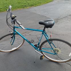Vintage Schwinn CrossFit Touring Bike 1990s – Excellent Condition