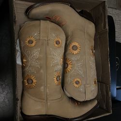 Ladies Western Boots 