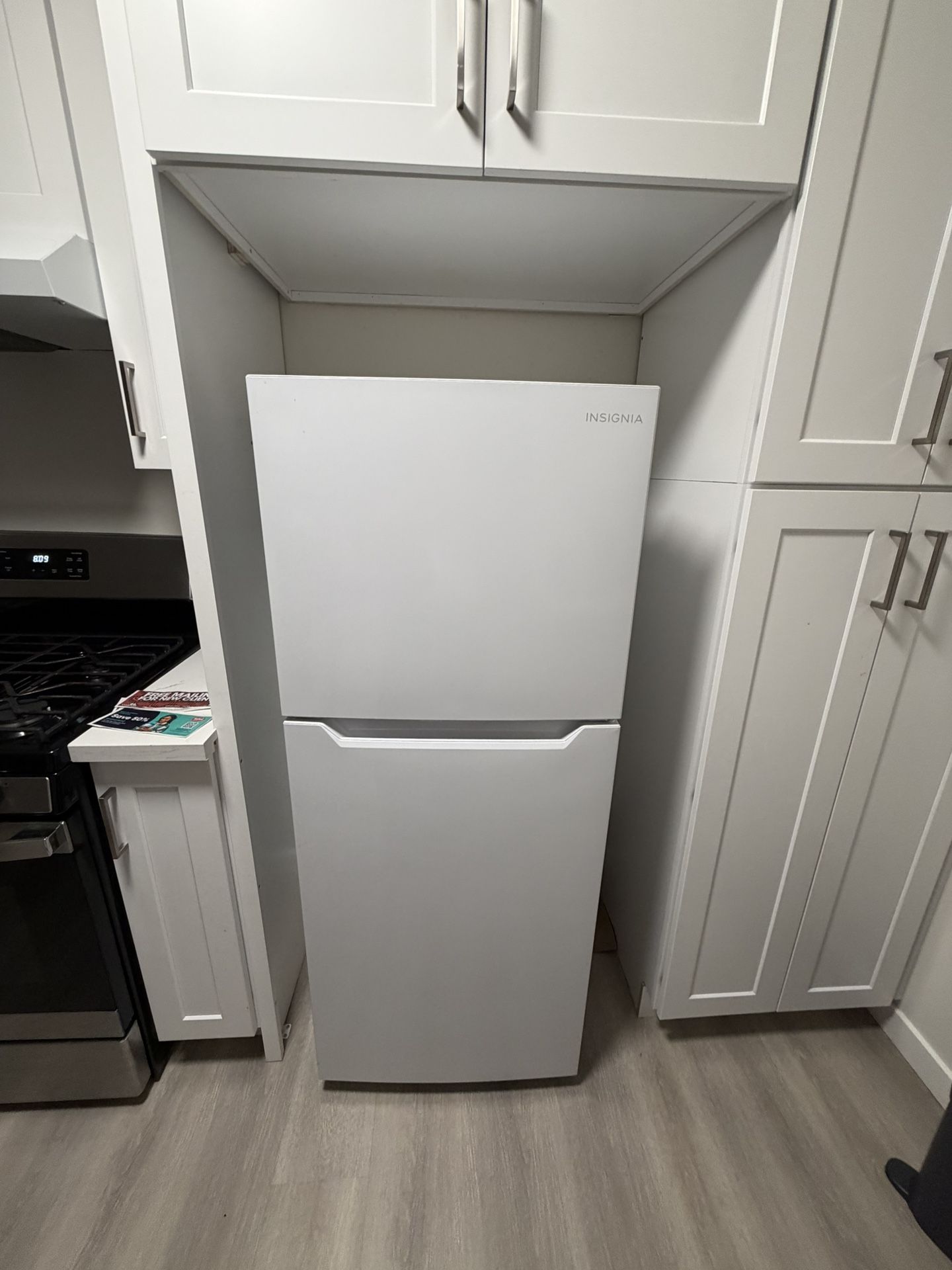 Insignia Refrigerator Retail $400+
