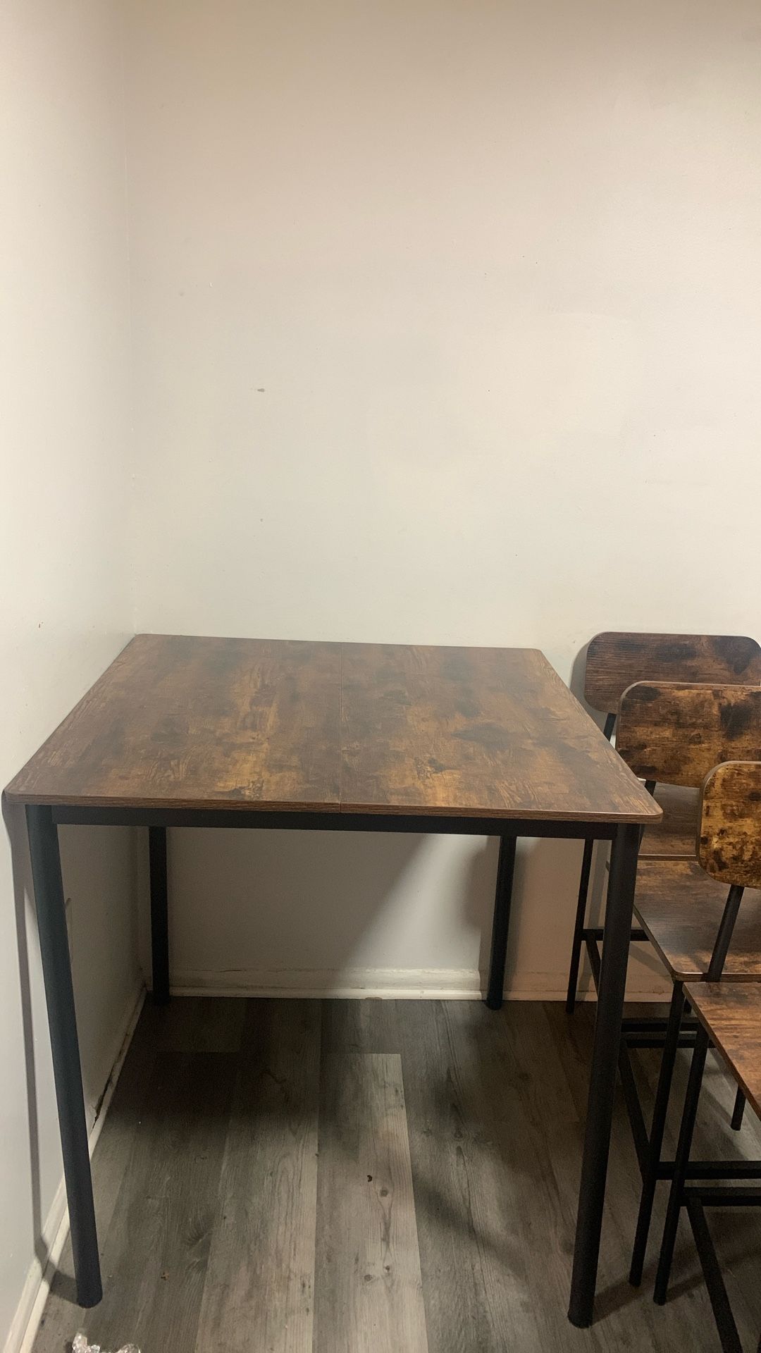 Dining Room Table 
