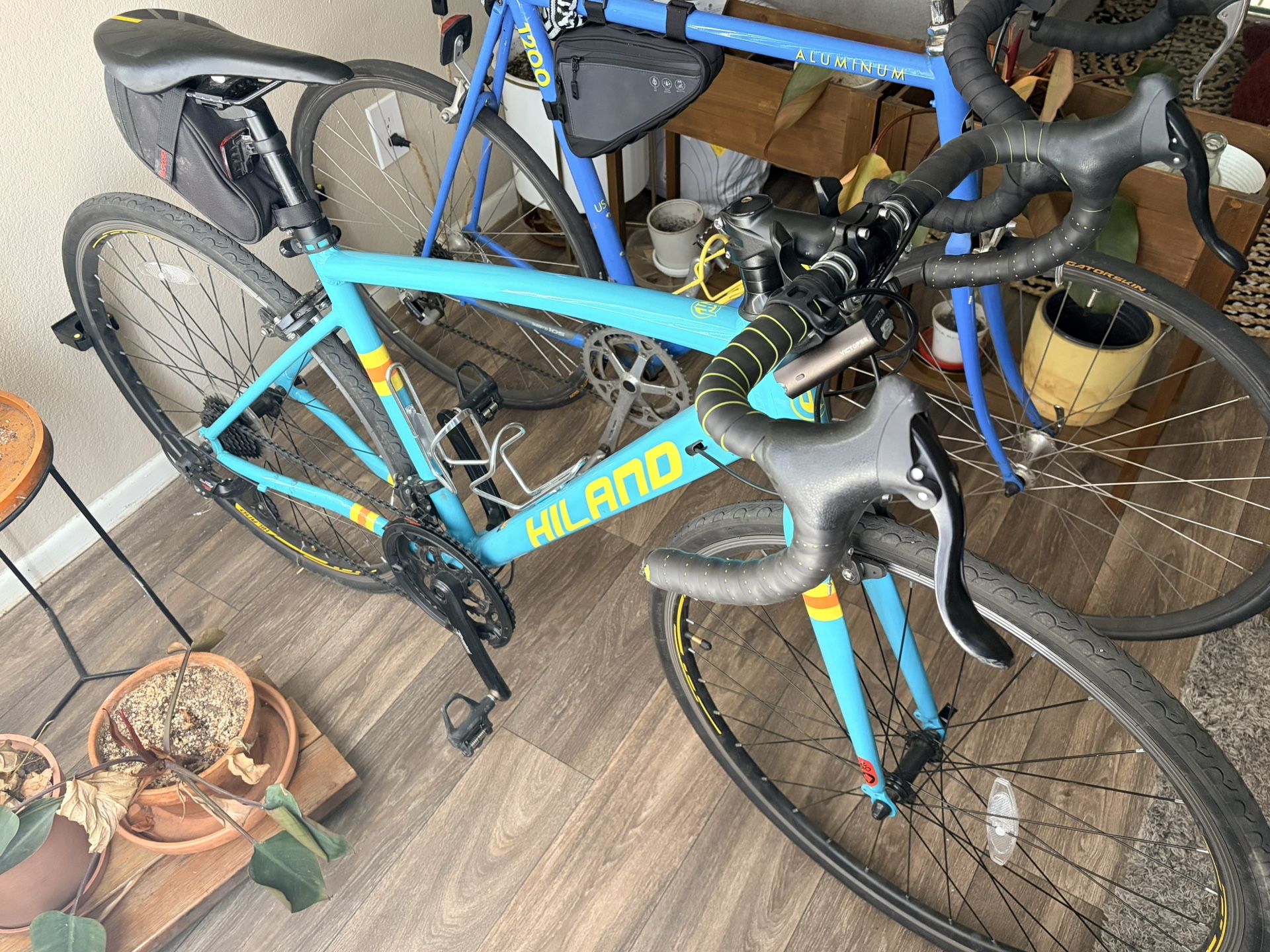 Hiland Hybrid Road Bike 