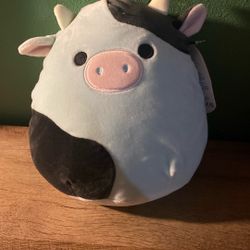 Cow squishmallow