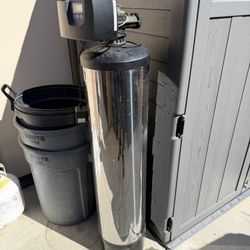 Water Softener Tank + Brine Tank – Needs Head