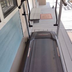 Treadmill 