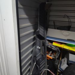 2004 To 2008 F150 Bumper With 2 And 5/16 Ball Decent Shape Nothing Too Crazy With It Removed It To Install Bumper With Hitch 25 Bucks Has Bolts