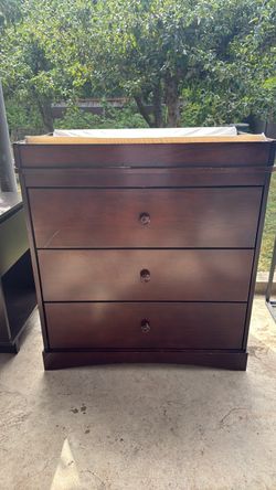 Wood changing table