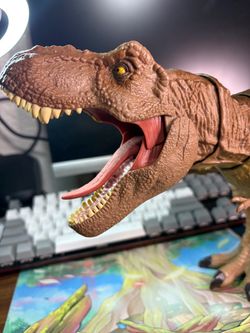 Mattel Jurassic World Epic Roarin' Tyrannosaurus Rex action figure