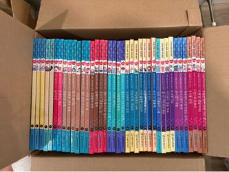 Korean Children’s Book Collection – Apple Child (Approx. 40 Books)