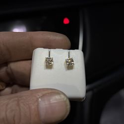 Ear rings
