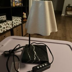 Candle Warmer With Marble Base And Scalloped Shade