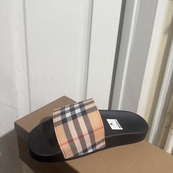 Burburry slides