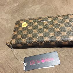 2 Wallets new $10 each